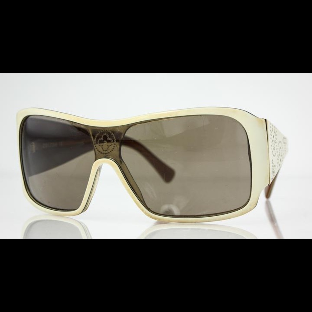 LOUIS VUITTON Monogram Mahina Sunglasses Z0173W